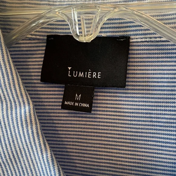 Super cute button down shirt Size M Lumiere brand - Picture 2 of 6